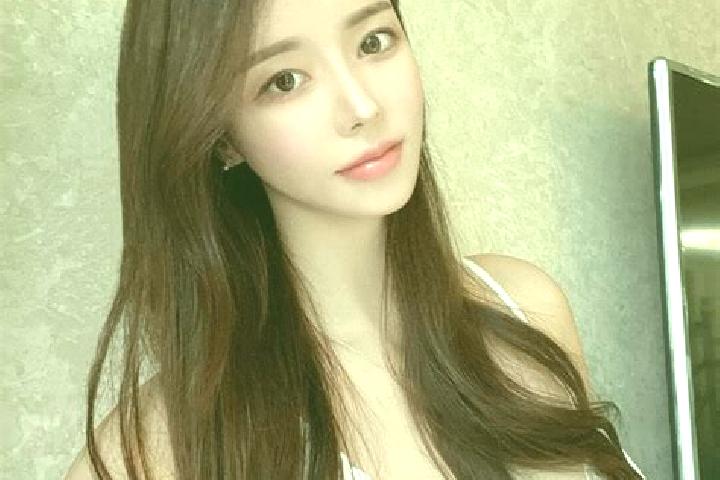 Clara, 38 — Escort in Huxingshan, China