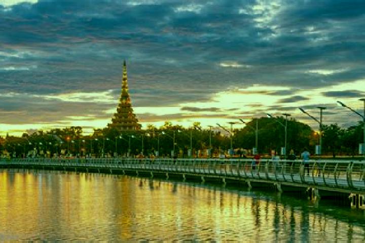 Clara, 38 — Escort in Khon San, Thailand