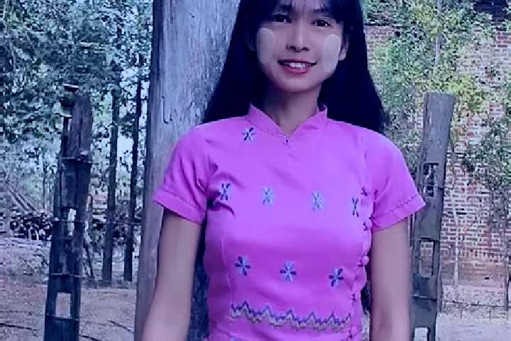 Clara, 38 — Escort in Taung Kone, Myanmar