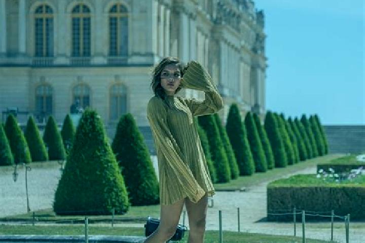 Clara, 38 — Escort in Versailles, France