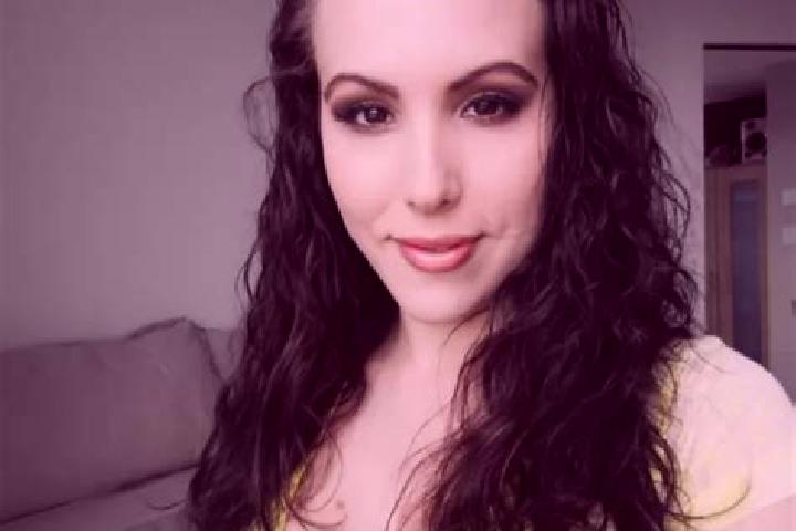 Clara, 39, a black green-eyed european companion based in Sopela. Offering Striptease, GFE, Deep French Kissing, Party Girl, CIM. Available for incall and ou...