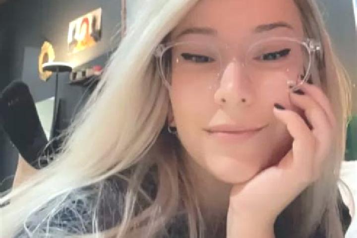 Clara, 39, a blonde amber-eyed indian companion based in Unseburg. Offering A-Level, Party Girl, CIM, Girlfriend Experience, Overnight. Available for incall ...