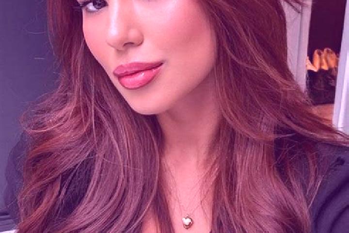 Clara, 39, a chestnut brown-eyed latina companion based in Guayama. Offering Massage, Overnight, Striptease. Available for incall and outcall, overnight book...