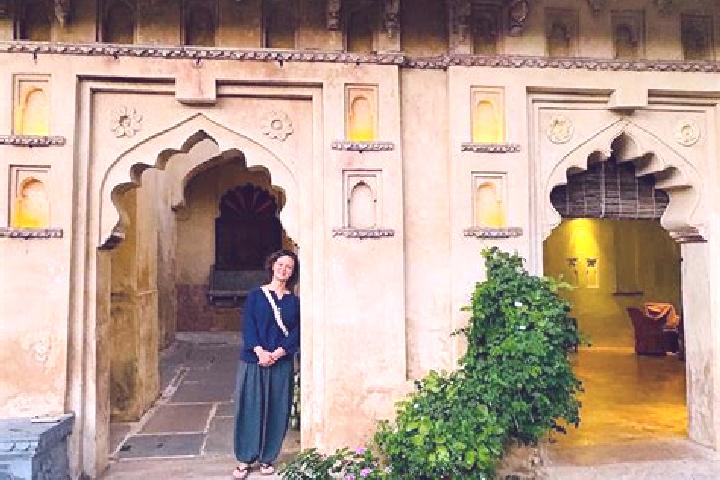 Clara, 39 — Escort in Bijaipur, India