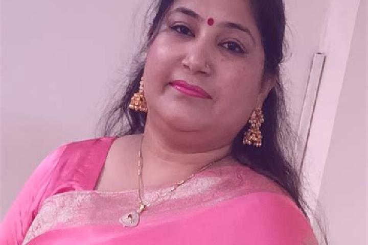 Clara, 39 — Escort in Nakodar, India