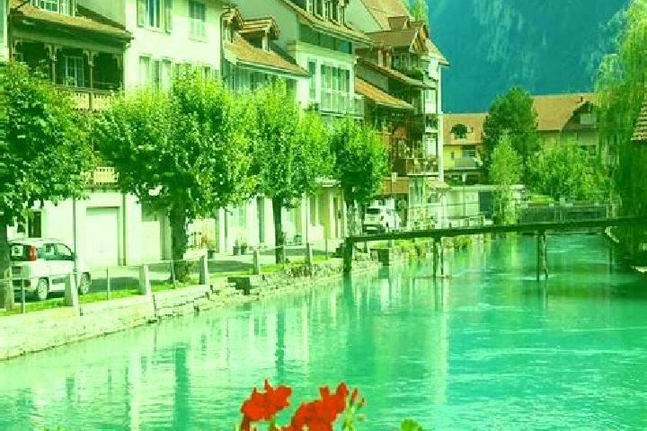 Clara, 39 — Escort in Regensdorf, Switzerland