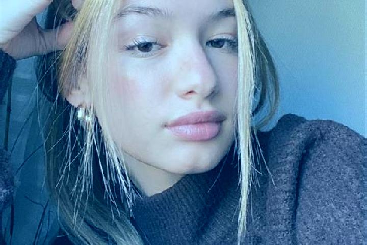 Eleanor, 20, a blonde brown-eyed middle eastern companion based in Riohacha. Offering Tantra, Domination, 69. Available for incall and outcall, overnight boo...