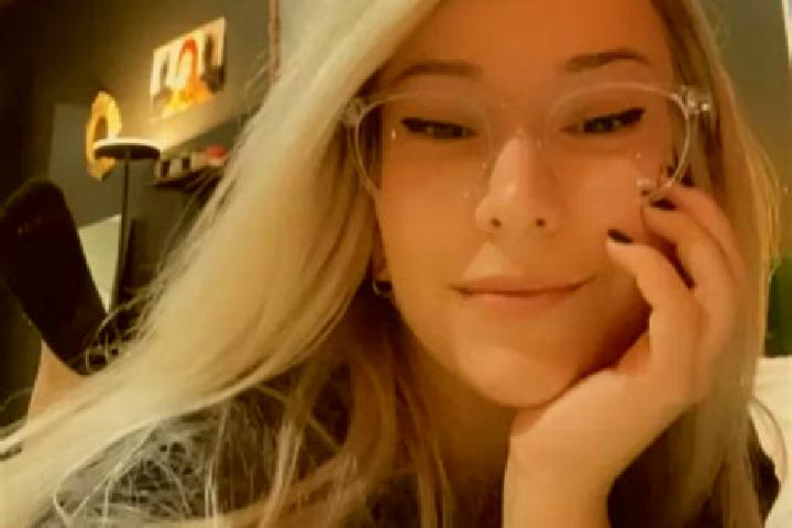 Eleanor, 20, a blonde grey-eyed ebony companion based in Schernberg. Offering Prostate Massage, Duos, Erotic Massage, Overnight, OWO. Available for incall an...