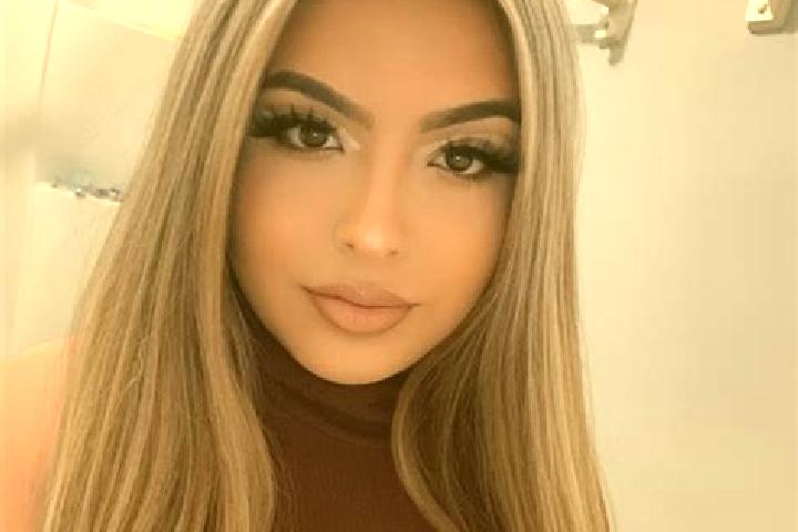 Eleanor, 20, a blonde grey-eyed latina companion based in Mandouri. Offering BDSM, Fetish, Dinner Date, A-Level. Available for incall and outcall, day and ev...