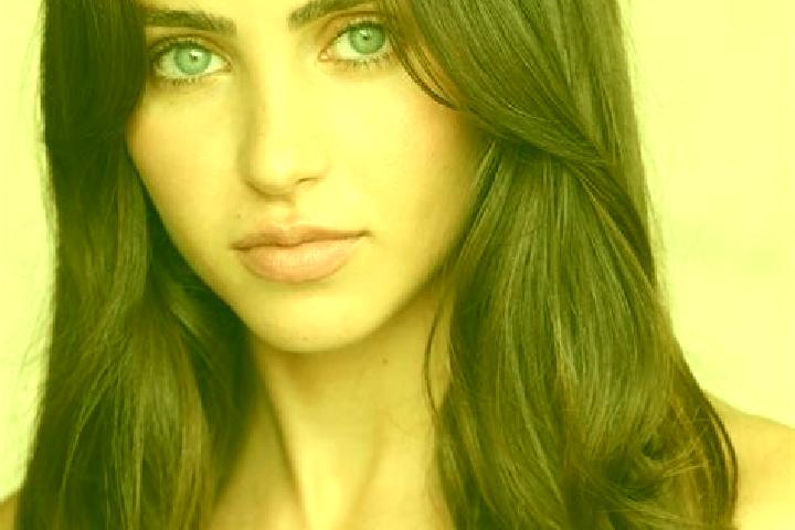Eleanor, 20, a brunette brown-eyed slavic companion based in Bialystok. Offering Tantra, Couples, GFE. Available for incall and outcall, day and evening dates.