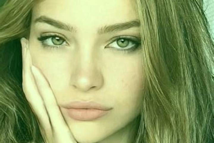 Eleanor, 20, a brunette hazel-eyed caucasian companion based in Roselies. Offering Prostate Massage, Deep French Kissing, Tantra. Available for incall and ou...