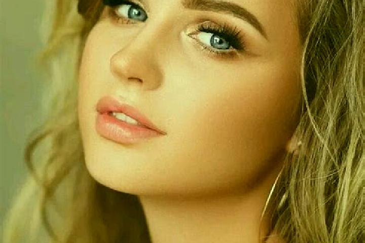 Eleanor, 20, a dark blonde blue-eyed ebony companion based in Diriamba. Offering Travel Companion, Deep French Kissing, Duos, Fetish, Couples. Available for ...