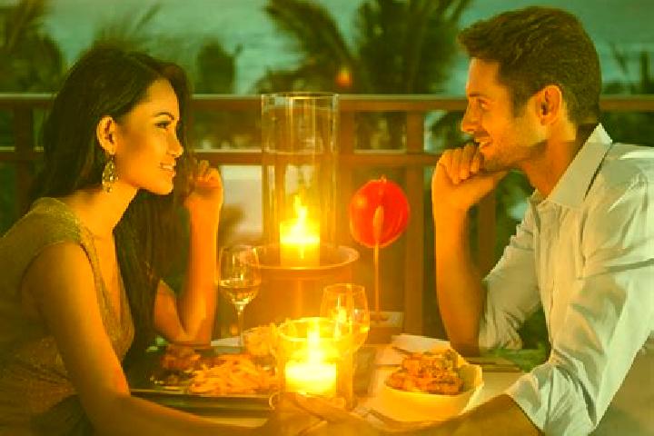 Eleanor, 20, a red dark-eyed ebony companion based in Candiac. Offering Couples, Dinner Date. Available for incall and outcall, day and evening dates.