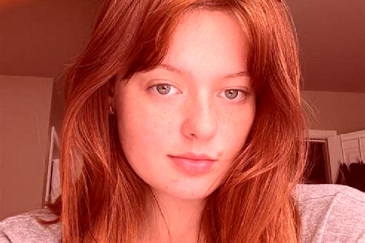 Eleanor, 20, a red green-eyed caucasian companion based in Szazhalombatta. Offering Massage, Girlfriend Experience, Dinner Date, Deep French Kissing. Availab...
