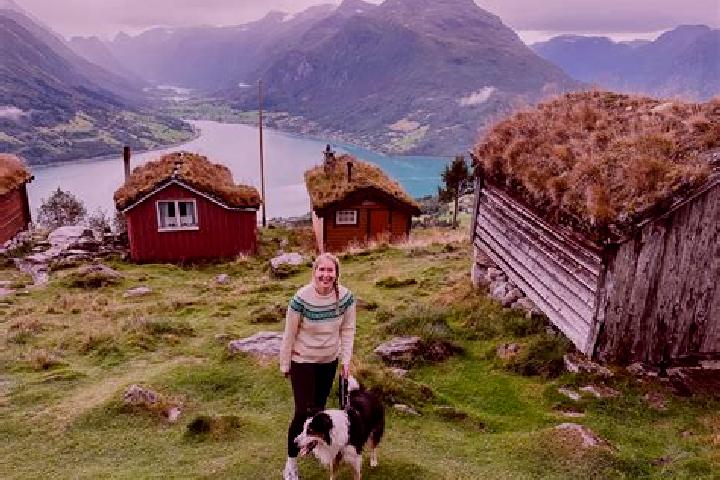 Eleanor, 20 — Escort in Hoylandet, Norway