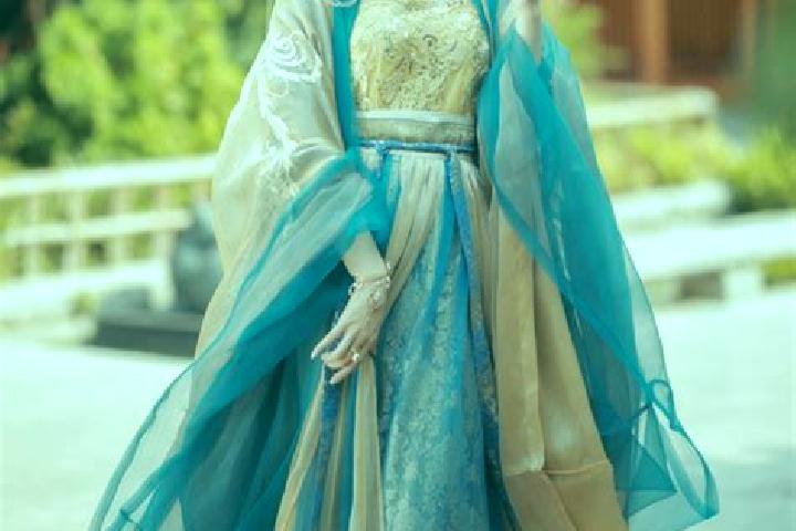 Eleanor, 20 — Escort in Shixi, China