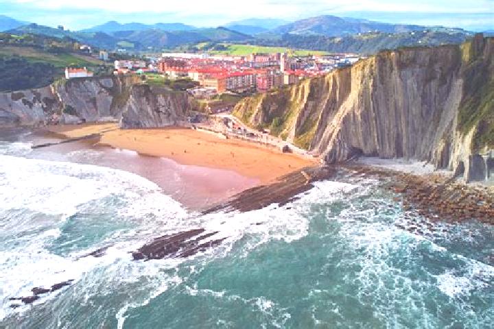 Eleanor, 20 — Escort in Zumaia, Spain