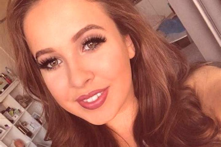Eleanor, 21, a dark blonde amber-eyed caucasian companion based in Yeletskiy. Offering Dinner Date, 69, Erotic Massage, Couples, Prostate Massage. Available ...