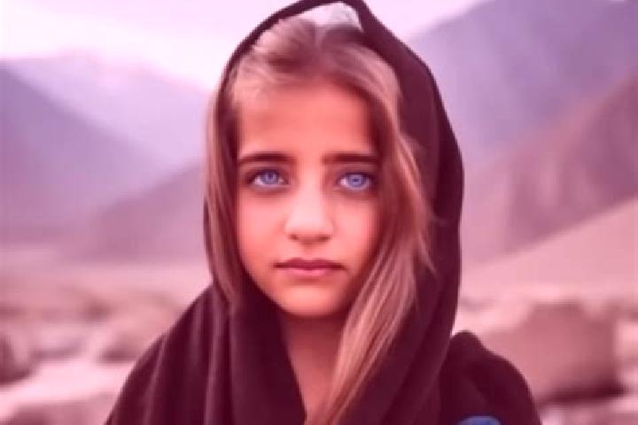 Eleanor, 21, a dark blonde dark-eyed middle eastern companion based in Tibnah. Offering Deep French Kissing, Dinner Date, CIM, Erotic Massage. Available for ...