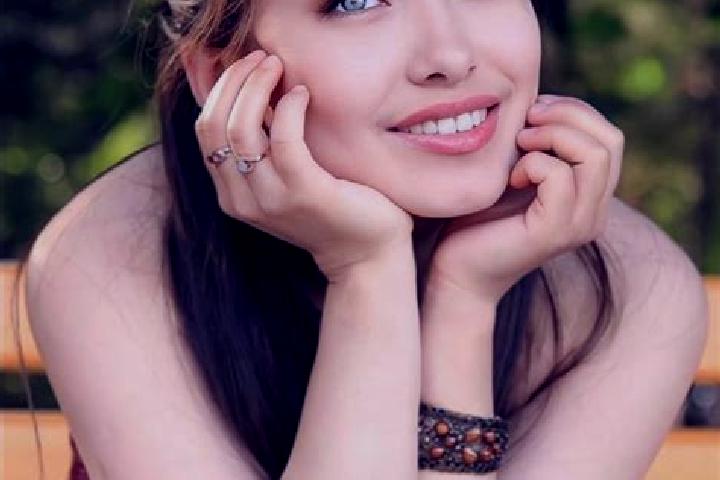 Eleanor, 21, a red blue-eyed asian companion based in Xiema. Offering Prostate Massage, Party Girl, Roleplay. Available for incall and outcall, overnight boo...