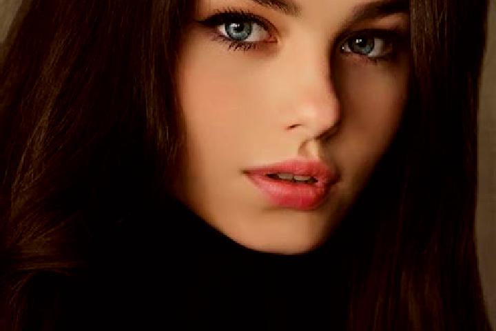 Eleanor, 21, a red dark-eyed slavic companion based in Mondragone. Offering Couples, OWO, A-Level, Travel Companion. Available for incall and outcall, day an...