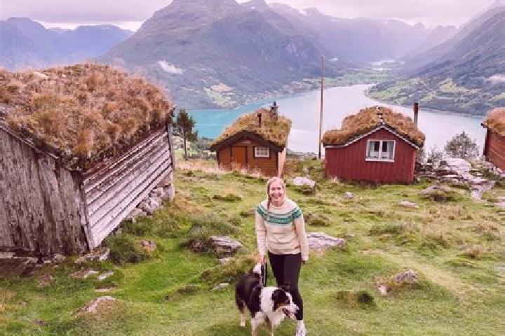 Eleanor, 21 — Escort in Bruflat, Norway