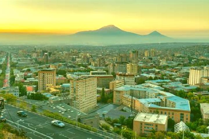 Eleanor, 21 — Escort in Haykashen, Armenia