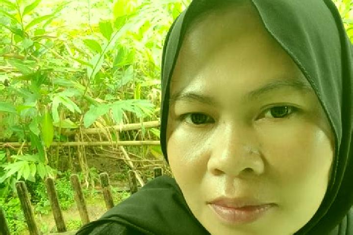 Eleanor, 21 — Escort in Panyindangan, Indonesia