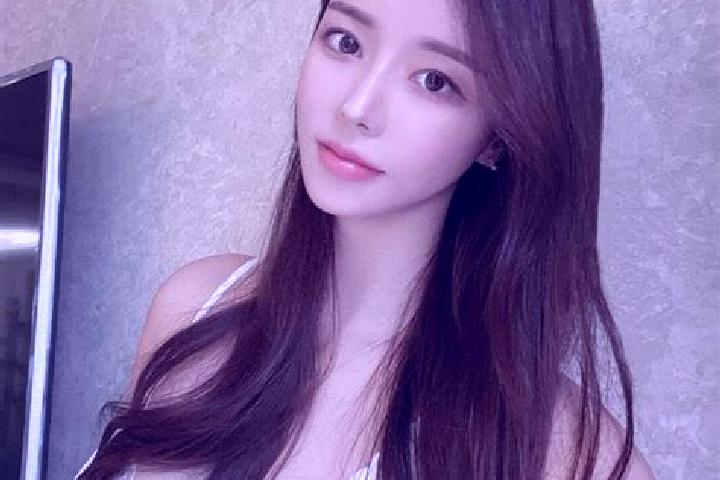 Eleanor, 21 — Escort in Siqian, China