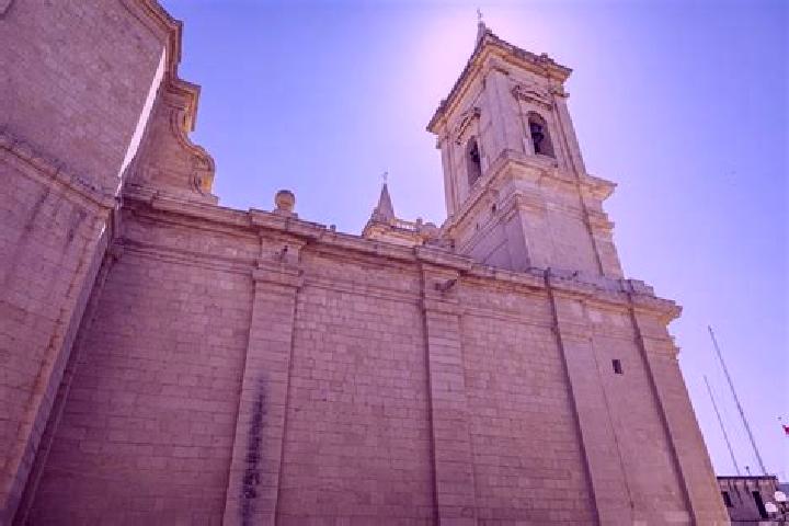 Eleanor, 21 — Escort in Tarxien, Malta
