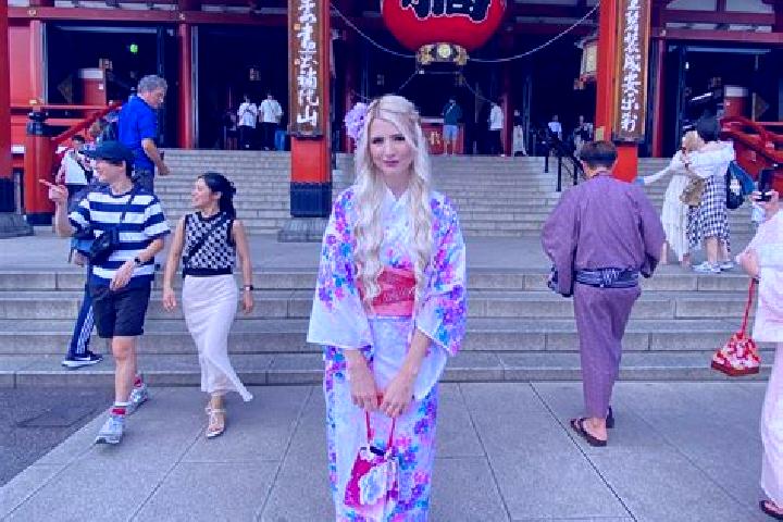 Eleanor, 22 — Escort in Inashiki, Japan