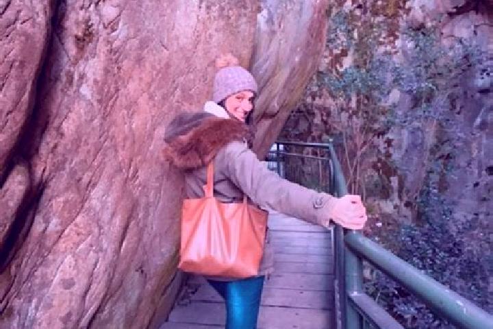 Eleanor, 22 — Escort in Morterone, Italy