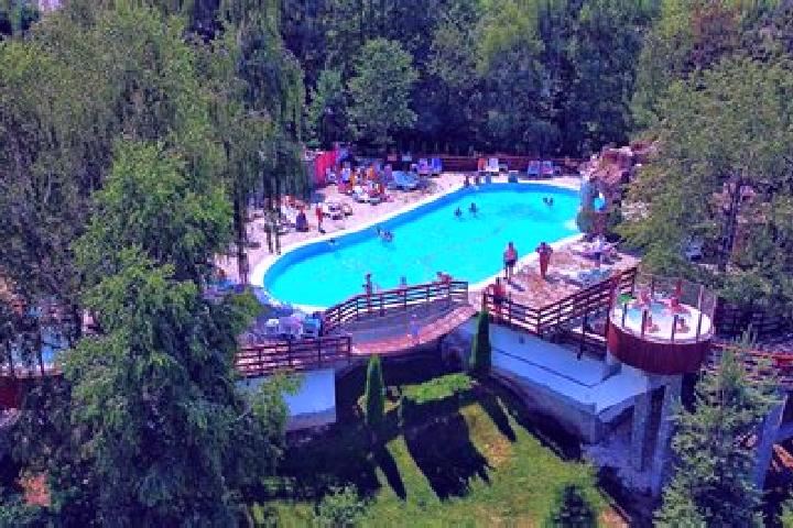 Eleanor, 22 — Escort in Sannicolau de Munte, Romania