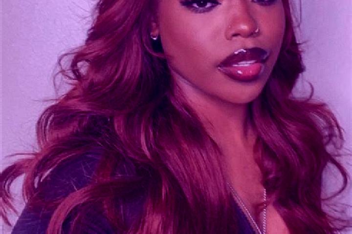 Eleanor, 23, a auburn amber-eyed ebony companion based in Vagonoremont. Offering A-Level, CIM. Available for incall and outcall, day and evening dates.