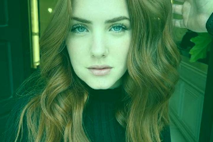 Eleanor, 23, a auburn blue-eyed latina companion based in Vadna. Offering GFE, Duos, A-Level, Massage. Available for incall and outcall, overnight bookings a...