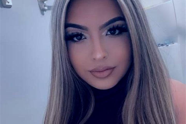 Eleanor, 23, a blonde brown-eyed latina companion based in Charo. Offering GFE, Prostate Massage, Girlfriend Experience. Available for incall and outcall, da...