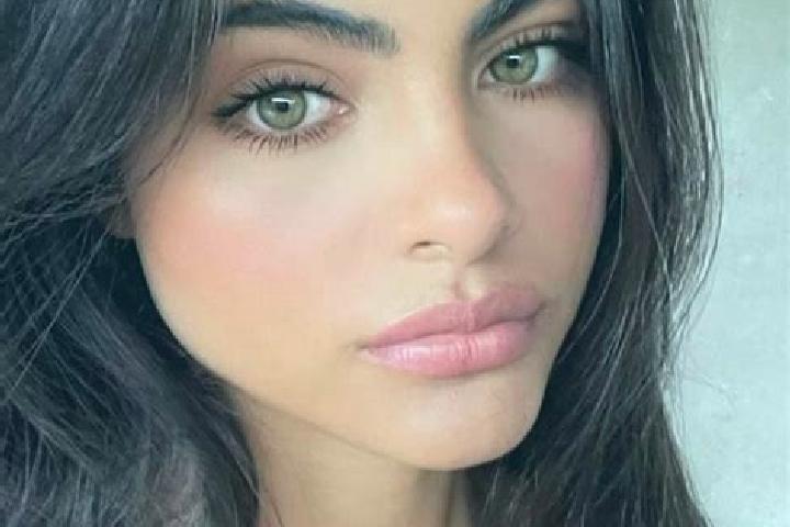 Eleanor, 23, a brunette dark-eyed latina companion based in Herscher. Offering OWO, A-Level, Girlfriend Experience, Prostate Massage, 69. Available for incal...