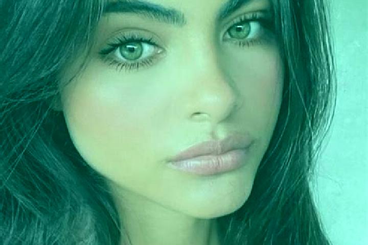 Eleanor, 23, a brunette dark-eyed mixed companion based in West Ealing. Offering Tantra, Dinner Date, Striptease, Domination. Available for incall and outcal...