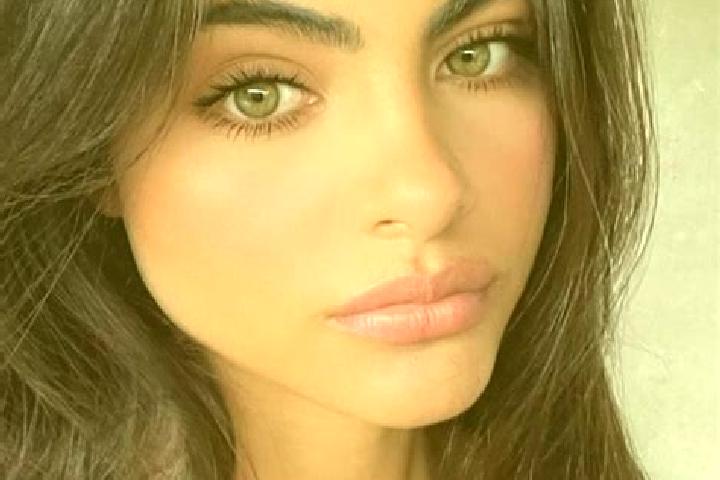 Eleanor, 23, a chestnut amber-eyed indian companion based in Daarle. Offering Dinner Date, Girlfriend Experience, Domination, Couples. Available for incall a...
