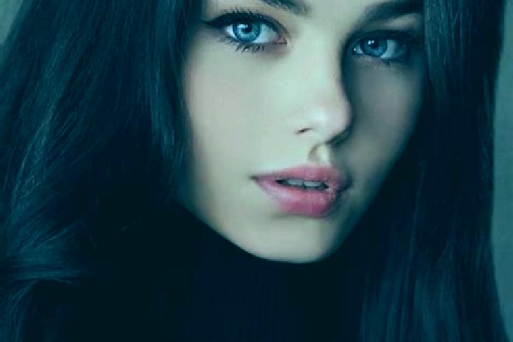 Eleanor, 23, a chestnut dark-eyed slavic companion based in Trykhaty. Offering Striptease, Tantra, Domination, Girlfriend Experience. Available for incall an...