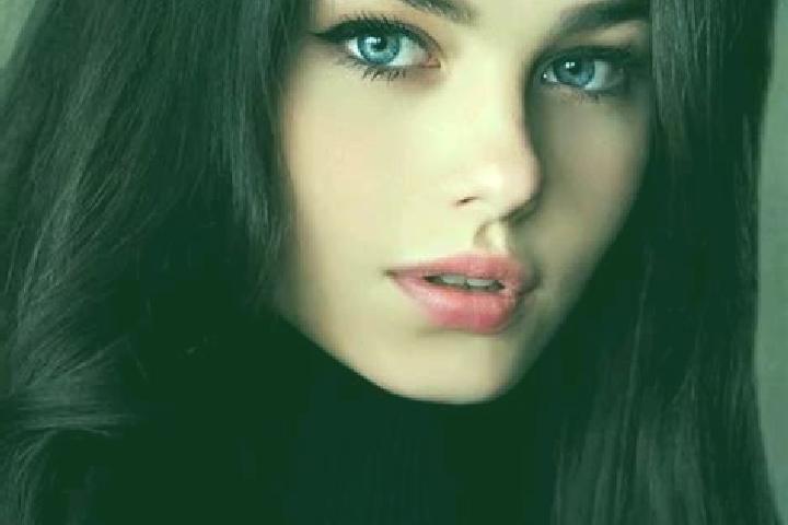 Eleanor, 23, a red dark-eyed caucasian companion based in Akcatepe. Offering Massage, Erotic Massage, Tantra, Dinner Date, Girlfriend Experience. Available f...