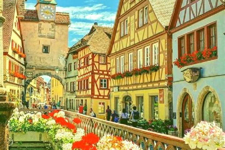 Eleanor, 23 — Escort in Biebrich, Germany