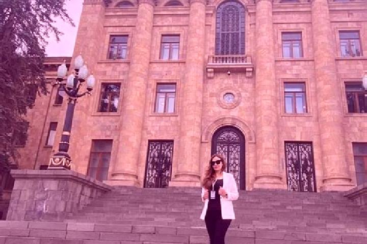Eleanor, 23 — Escort in Jil, Armenia
