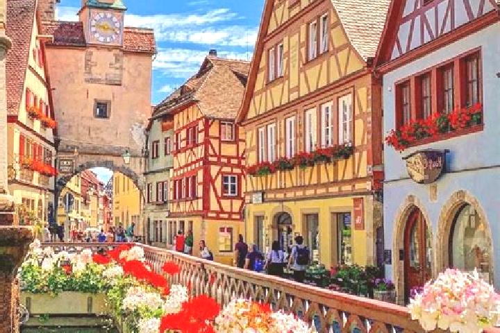 Eleanor, 23 — Escort in Leinzell, Germany