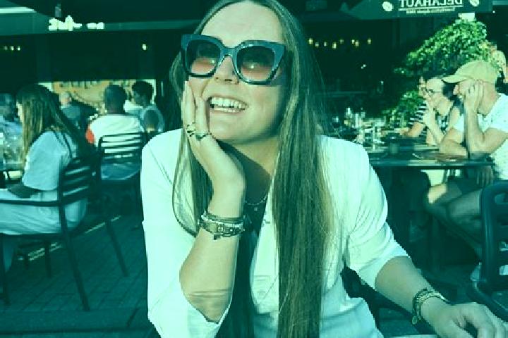Eleanor, 23 — Escort in Sinsin, Belgium