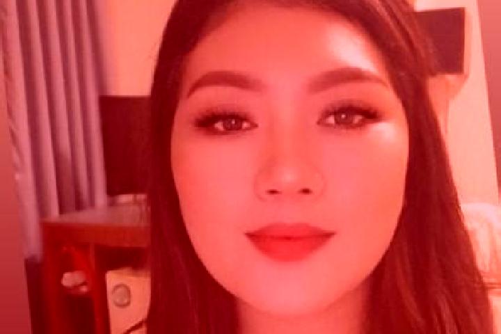Eleanor, 24, a auburn blue-eyed asian companion based in Barberino di Mugello. Offering 69, GFE, Striptease, Massage. Available for incall and outcall, overn...