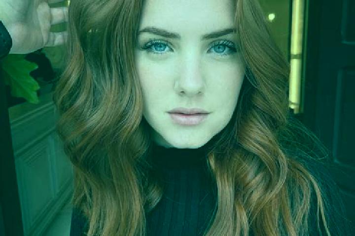 Eleanor, 24, a auburn blue-eyed mediterranean companion based in Vistieru. Offering CIM, Dinner Date, Massage. Available for incall and outcall, day and even...