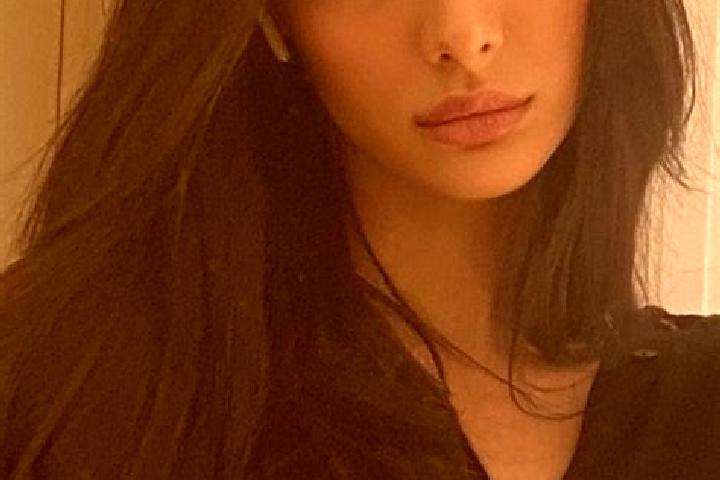 Eleanor, 24, a black dark-eyed middle eastern companion based in UEbelbach. Offering Domination, Overnight, GFE. Available for incall and outcall, overnight ...
