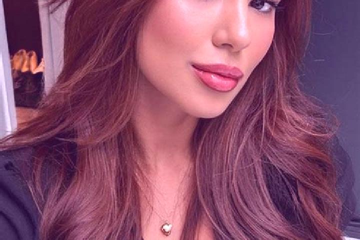 Eleanor, 24, a chestnut brown-eyed latina companion based in Alexeyevka. Offering Fetish, Travel Companion, Girlfriend Experience. Available for incall and o...