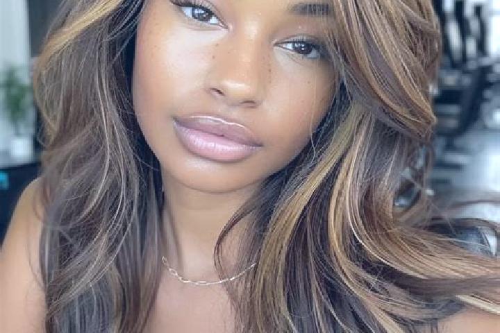 Eleanor, 24, a dark blonde grey-eyed caribbean companion based in Saacow. Offering Couples, BDSM. Available for incall and outcall, day and evening dates.